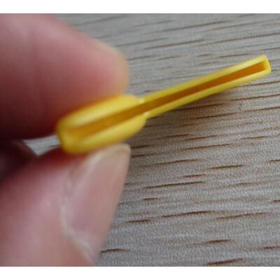 Customized Yellow Blade Holder with Matte Finish via Single Shot Injection Molding